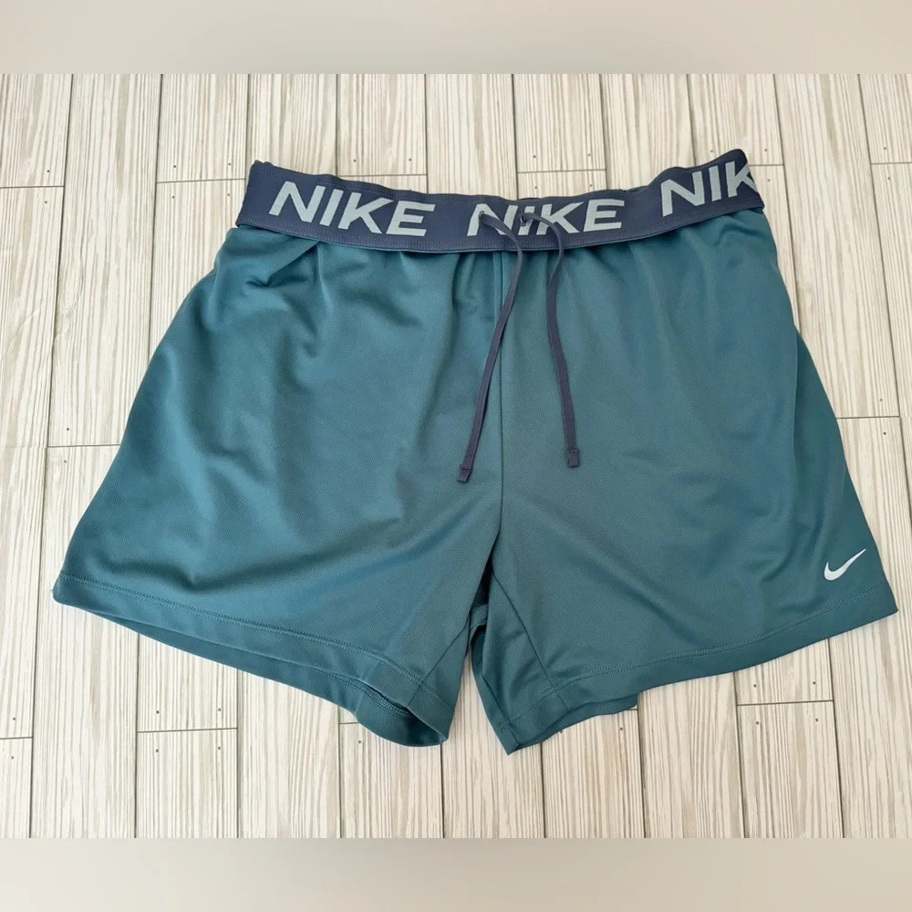 Nike | Blue Dri-Fit Elastic Waist Foldover Athletic Short - Size L